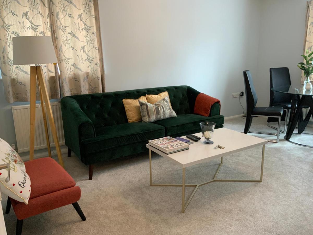 2 Bedroom Apartment Near Southfields London Bagian luar foto