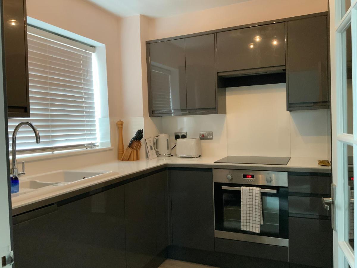 2 Bedroom Apartment Near Southfields London Bagian luar foto